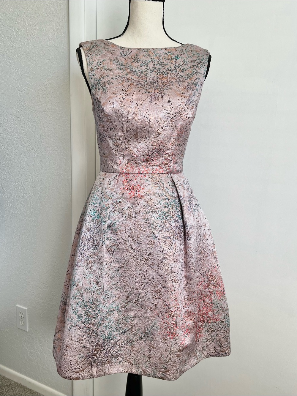 Monique Lhuillier Jacquard Print Fit and Flare Dress